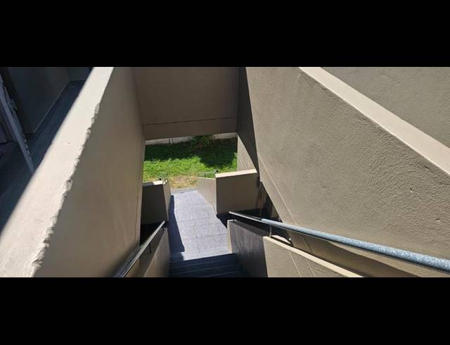 2 BEDROOM APARTMENT FOR SALE IN THORNTON